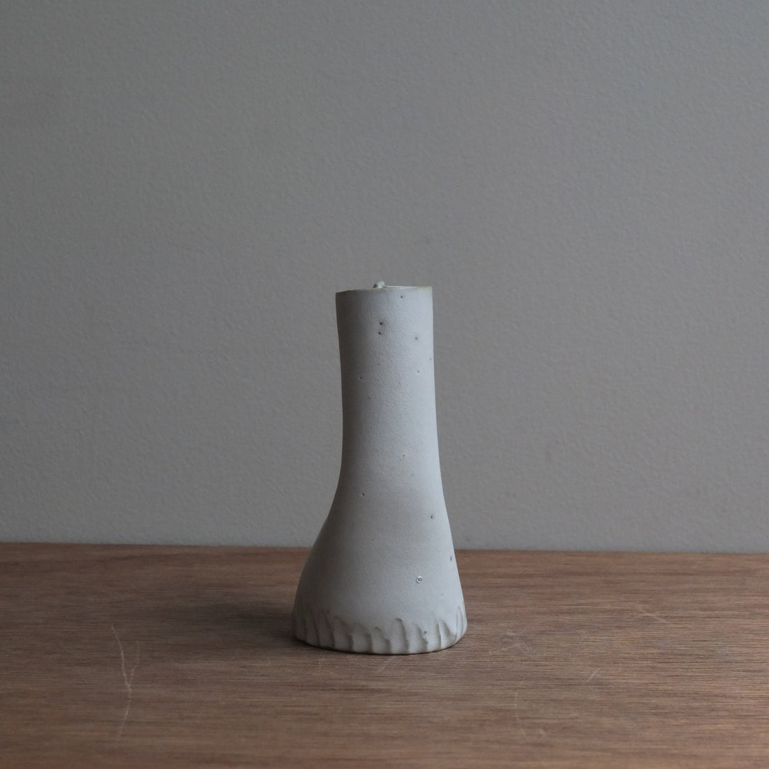 鶏の一輪挿し・白マット｜teto ceramics 石井啓一