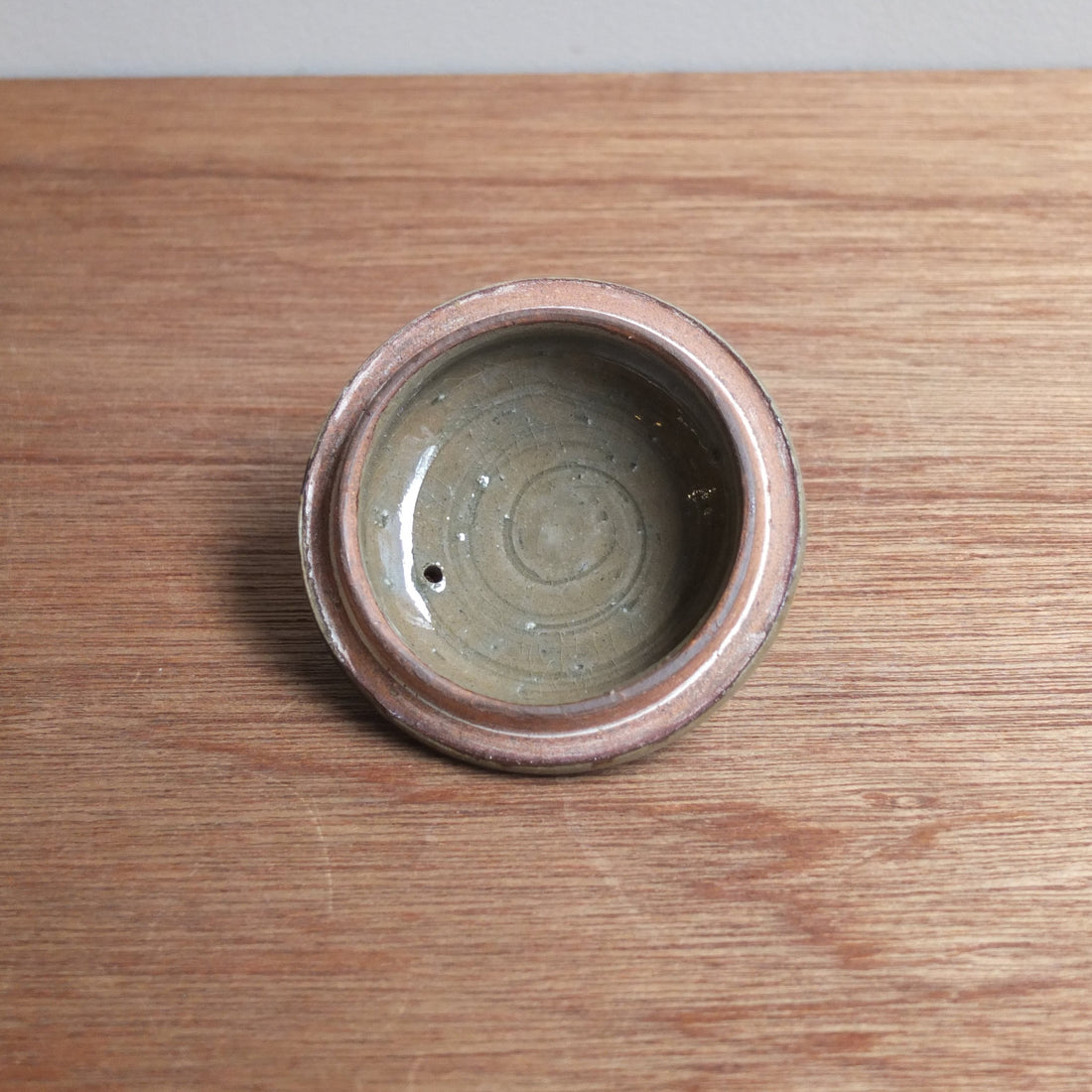 鉄地灰釉急須｜栗田壮平